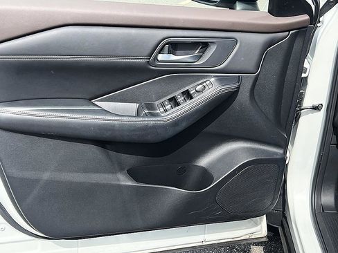 Certified 2023 Nissan Rogue SV w/ SV Premium B Package FWD image 20