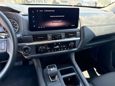 Used 2026 Nissan Pathfinder S AWD/4WD image 19