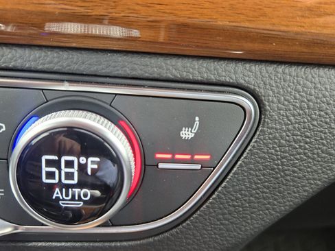 Used 2021 Audi Q5 Premium Plus w/ Premium Plus Package image 23