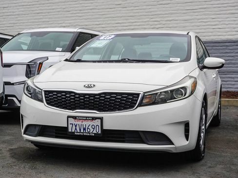 Used 2017 Kia Forte LX FWD image 4