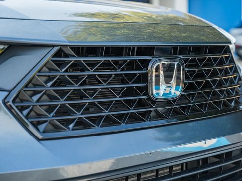 Used 2025 Honda Accord SE image 8