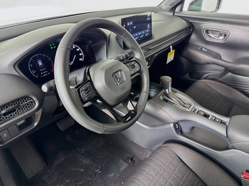 New 2026 Honda HR-V Sport image 8