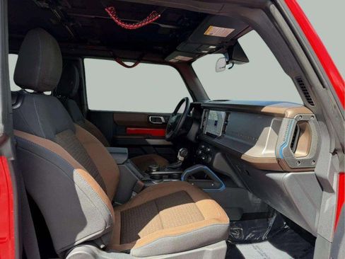 Used 2023 Ford Bronco Outer Banks w/ Sasquatch Package AWD/4WD image 21