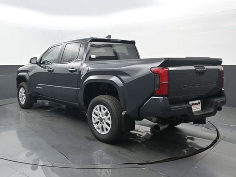 Used 2026 Toyota Tacoma SR5 RWD image 3
