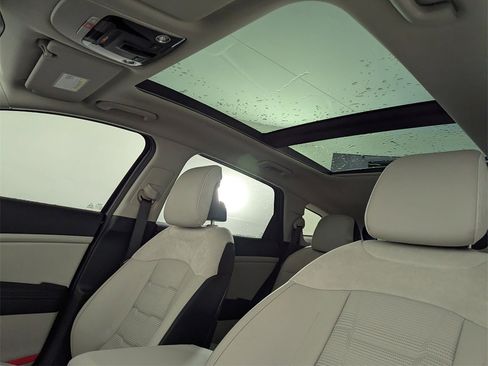 New 2026 Kia Sportage SX image 29