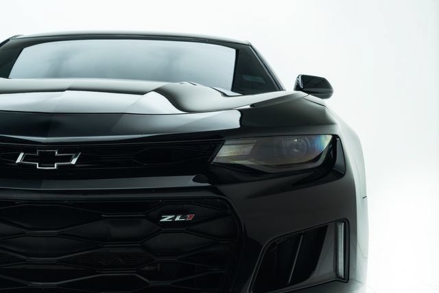 Used 2019 Chevrolet Camaro ZL1 RWD image 7