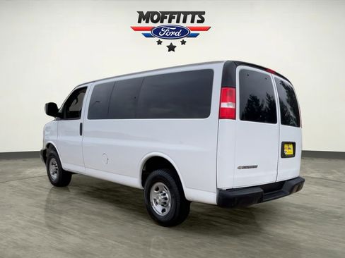 Used 2022 Chevrolet Express 2500 LS image 3