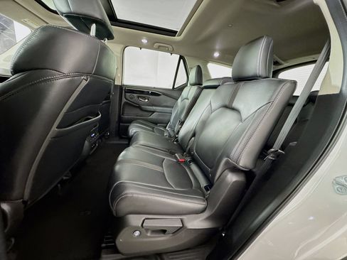 Used 2023 Honda Pilot Touring image 24