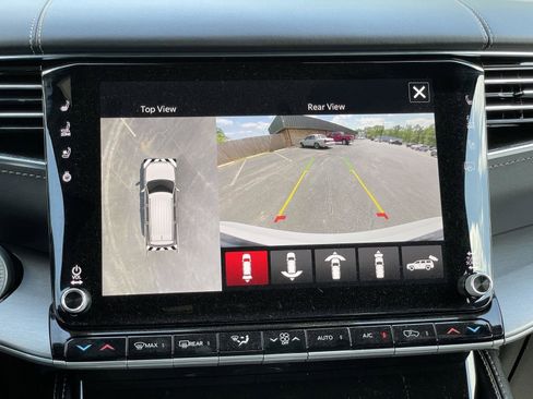 New 2026 Jeep Grand Wagoneer Limited AWD/4WD image 23