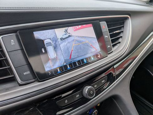 Used 2020 Buick Enclave Avenir w/ Avenir Technology Package image 22