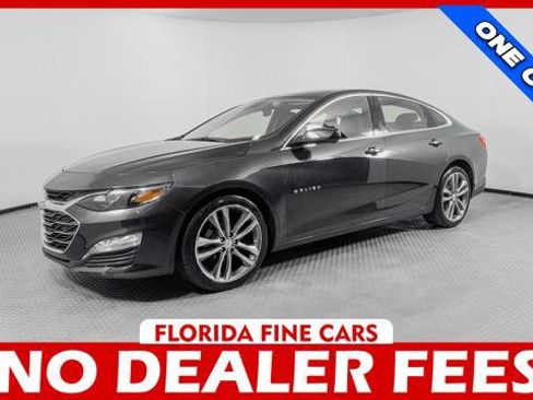 Used 2023 Chevrolet Malibu LT FWD image 1