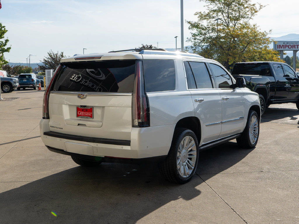 Used 2019 Cadillac Escalade Platinum AWD/4WD image 7