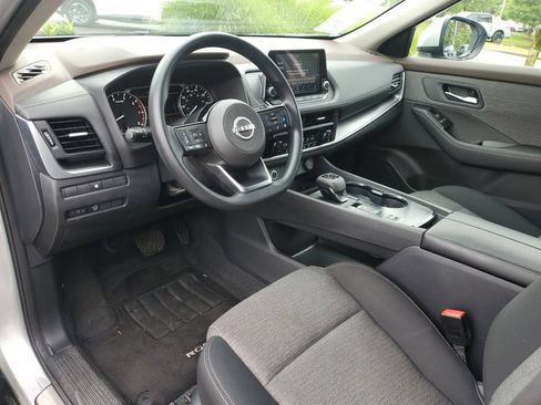 Certified 2023 Nissan Rogue SV FWD image 18