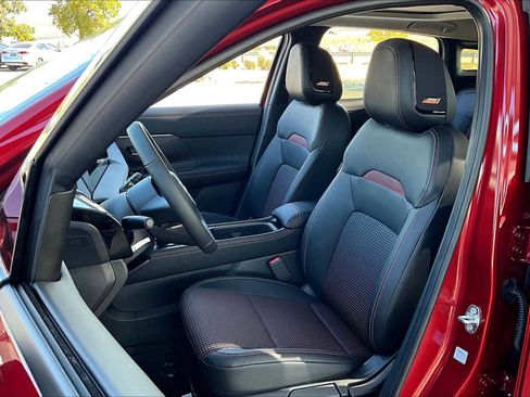 New 2026 Nissan Kicks SR w/ SR Premium Package image 9