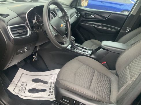 Used 2021 Chevrolet Equinox LT FWD image 6
