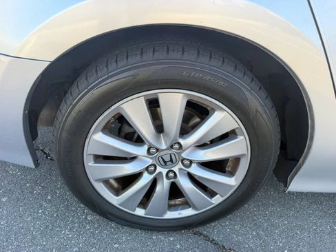 Used 2012 Honda Accord EX image 30