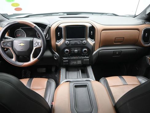 Used 2021 Chevrolet Silverado 1500 High Country image 23