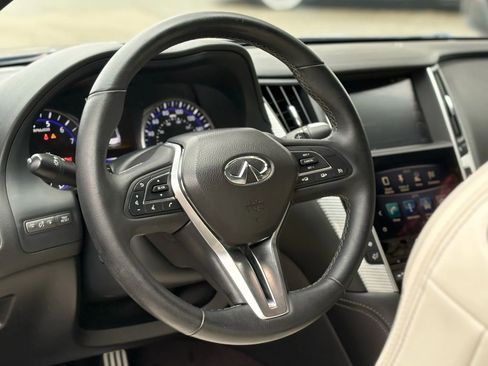 Used 2018 INFINITI Q60 Red Sport 400 w/ Sensory Package 3.0T Sport image 12