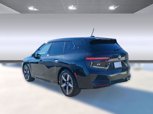 New 2026 BMW iX xDrive45 w/ Premium Package image 2