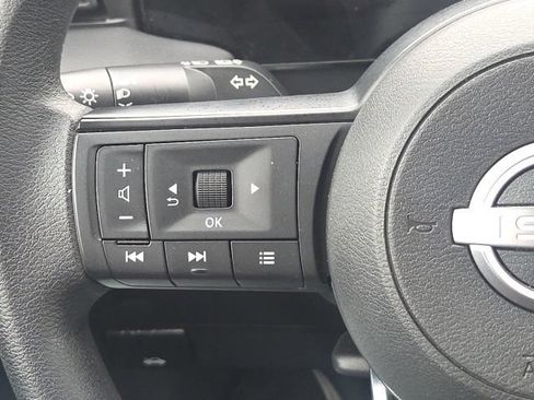 Used 2025 Nissan Kicks S FWD image 34