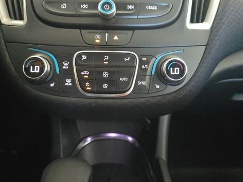 Used 2023 Chevrolet Malibu LT FWD image 21