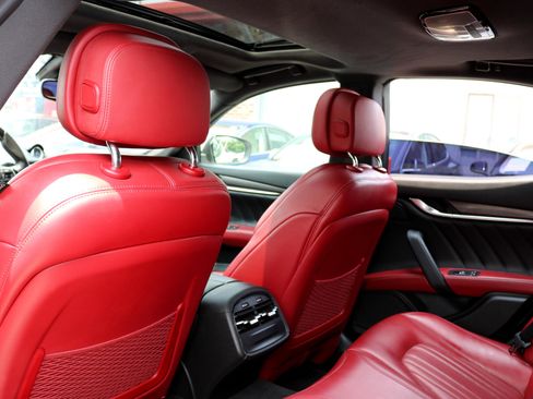 Used 2021 Maserati Ghibli S image 32