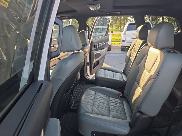 Used 2024 Kia Telluride SX X-Line AWD/4WD image 16