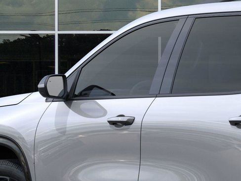 New 2026 Chevrolet Traverse RS w/ LPO, Floor Liner Package image 12