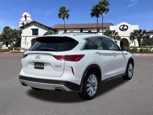 Used 2019 INFINITI QX50 Pure FWD image 2