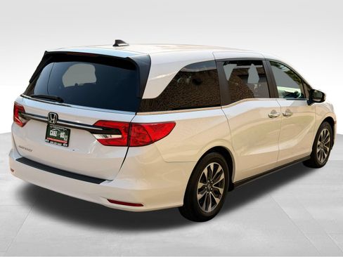 Used 2023 Honda Odyssey EX-L image 5