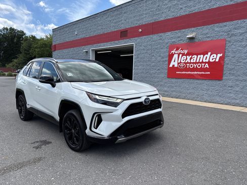 Certified 2024 Toyota RAV4 XSE w/ Weather Package AWD/4WD image 1