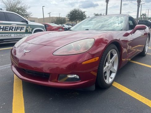 Used 2007 Chevrolet Corvette Coupe w/ Preferred Equipment Group image 2