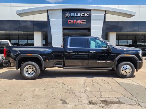 New 2026 GMC Sierra 3500 Denali Ultimate AWD/4WD image 2