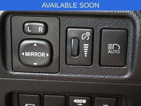Used 2024 Toyota 4Runner Limited AWD/4WD image 15