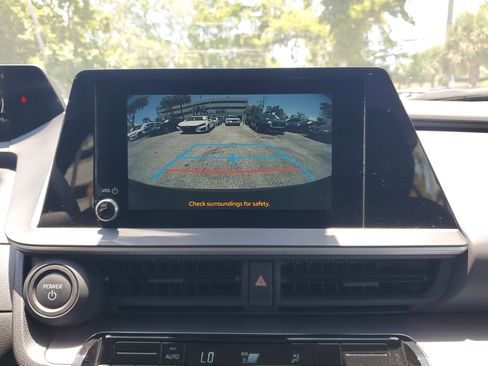 Used 2024 Toyota Prius LE image 8