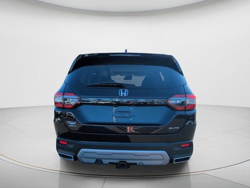 Used 2025 Honda Pilot Elite image 5