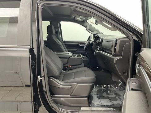Used 2024 Chevrolet Silverado 1500 LT AWD/4WD image 17