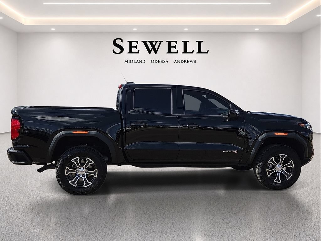 Used 2025 GMC Canyon AT4 w/ AT4 Premium Package AWD/4WD image 5