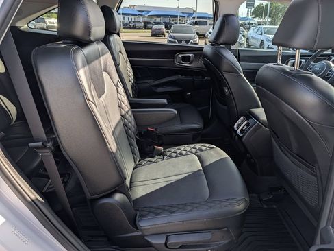 Used 2022 Kia Sorento SX FWD image 33