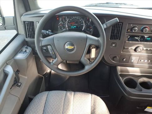New 2026 Chevrolet Express 3500 LS RWD image 24