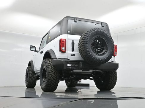 New 2025 Ford Bronco Base image 46