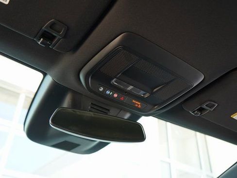 New 2026 Chevrolet Equinox EV LT AWD/4WD image 19
