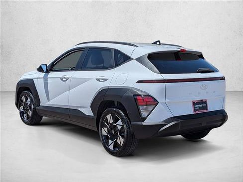 Used 2025 Hyundai Kona SEL FWD image 8