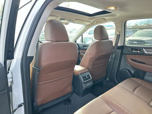 Used 2019 Subaru Outback 2.5i Touring image 23