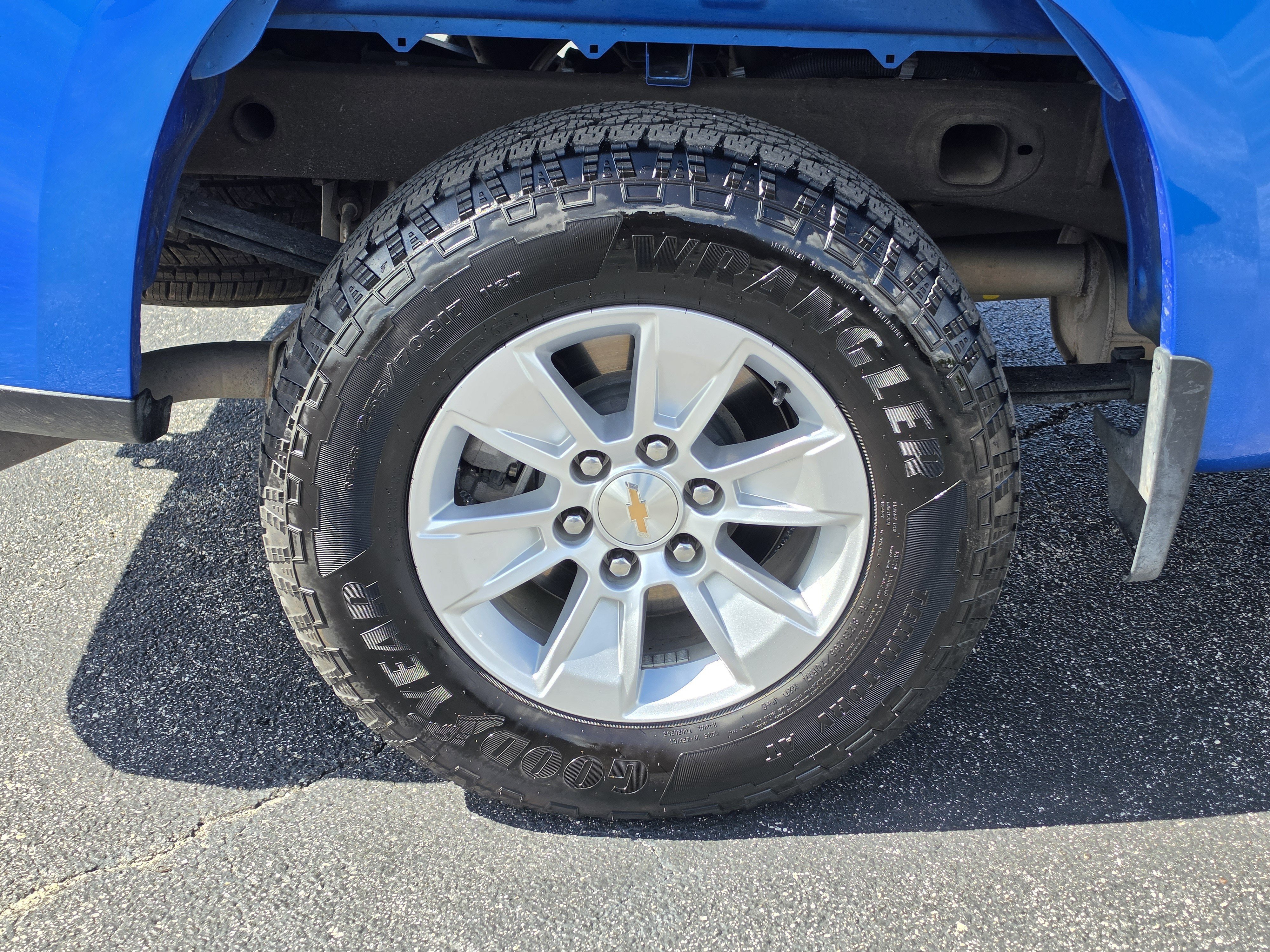 Certified 2025 Chevrolet Silverado 1500 LT AWD/4WD image 5
