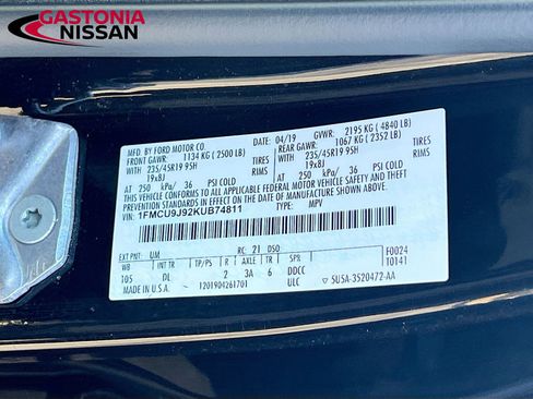 Used 2019 Ford Escape Titanium w/ U9j03 - Titanium Tow Package image 41