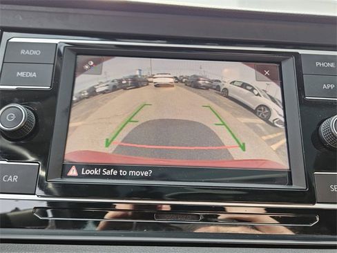 Used 2019 Volkswagen Jetta SE image 20