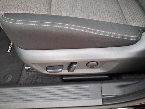 Used 2023 Nissan Rogue SV FWD image 21