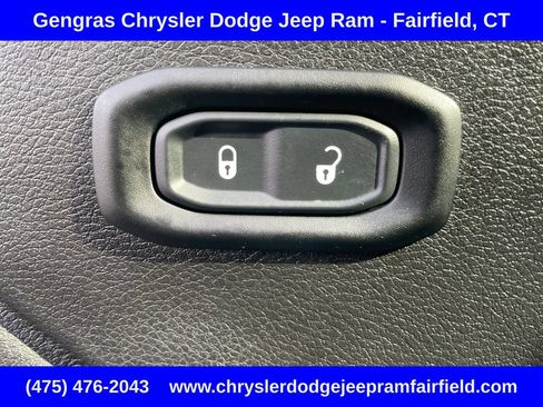 Used 2024 Jeep Wrangler Unlimited w/ Convenience Group AWD/4WD image 41