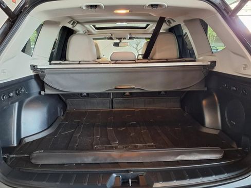 Used 2023 Subaru Forester Limited AWD/4WD image 6